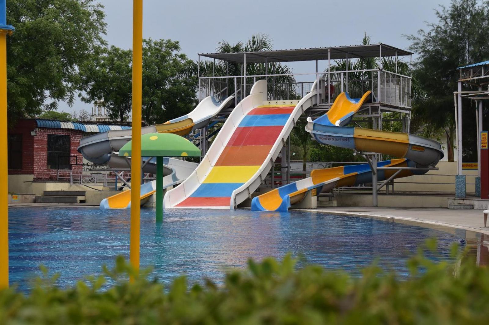 Holiday Water Park & Resort Кота Екстер'єр фото